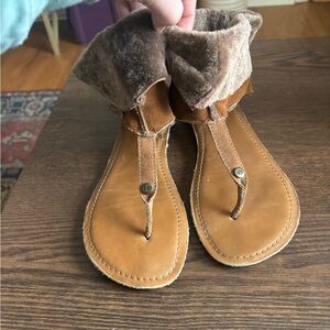 Kookaburra sandals with fur trim. Slightly used